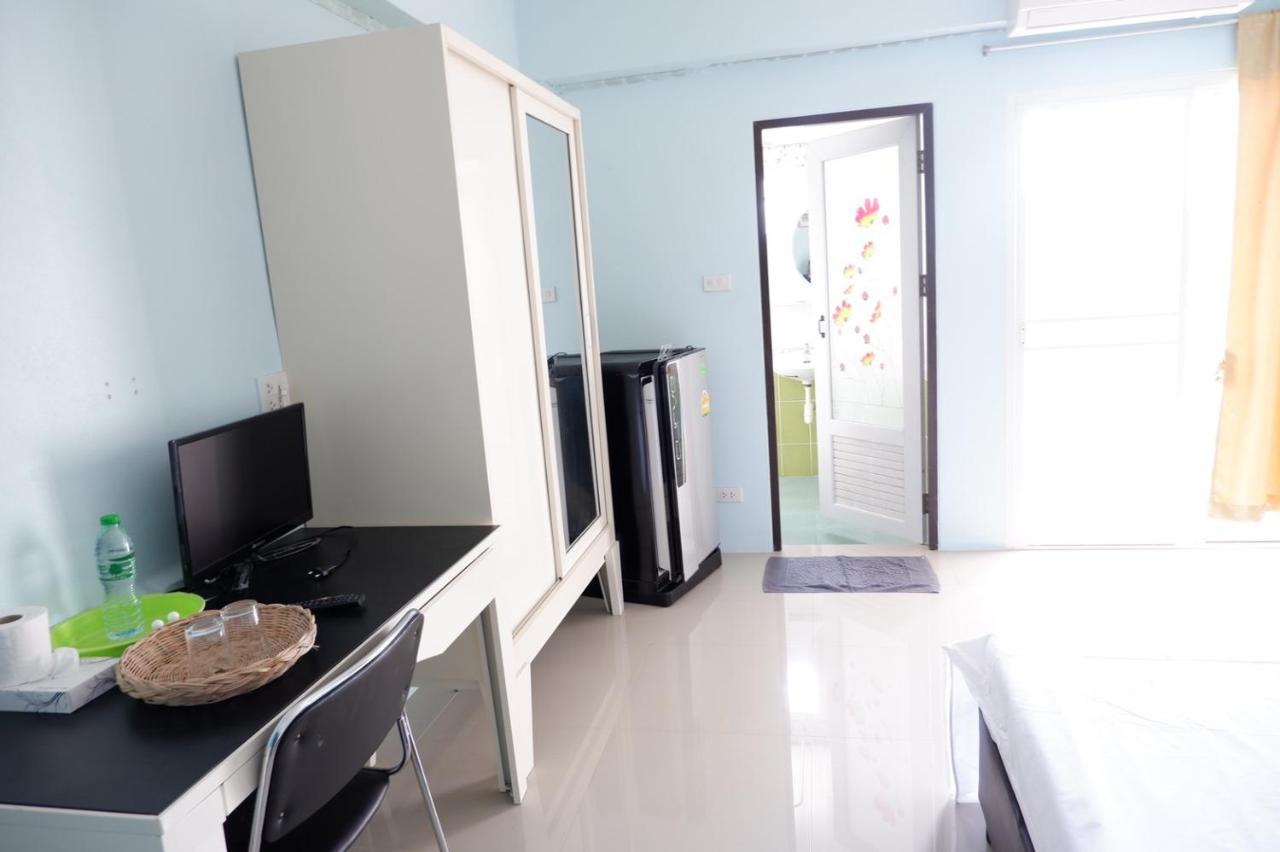 V At Bangsaen Hotel Ngoại thất bức ảnh